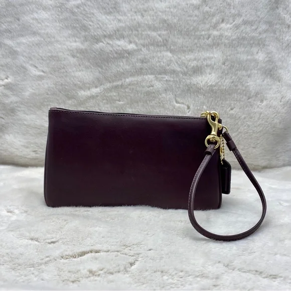 Vintage Coach mahogany turn lock wallet/wristlet - Picture 2 of 11